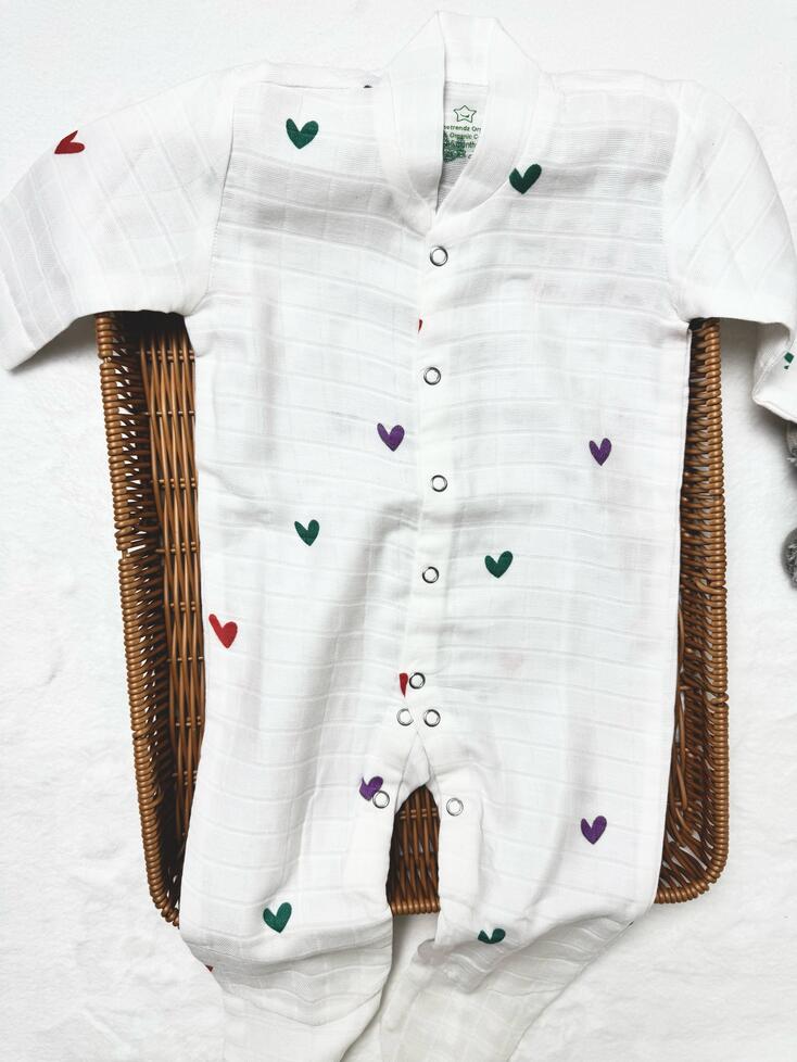 Organic Cotton Unisex Romper- Heart - Image 3