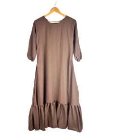 Nursing friendly dress with si..